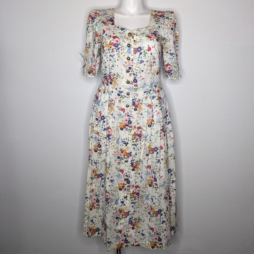 Vintage Mode Aus Salzburg White Colorful Floral Short Sleeve Button Up Dress 44